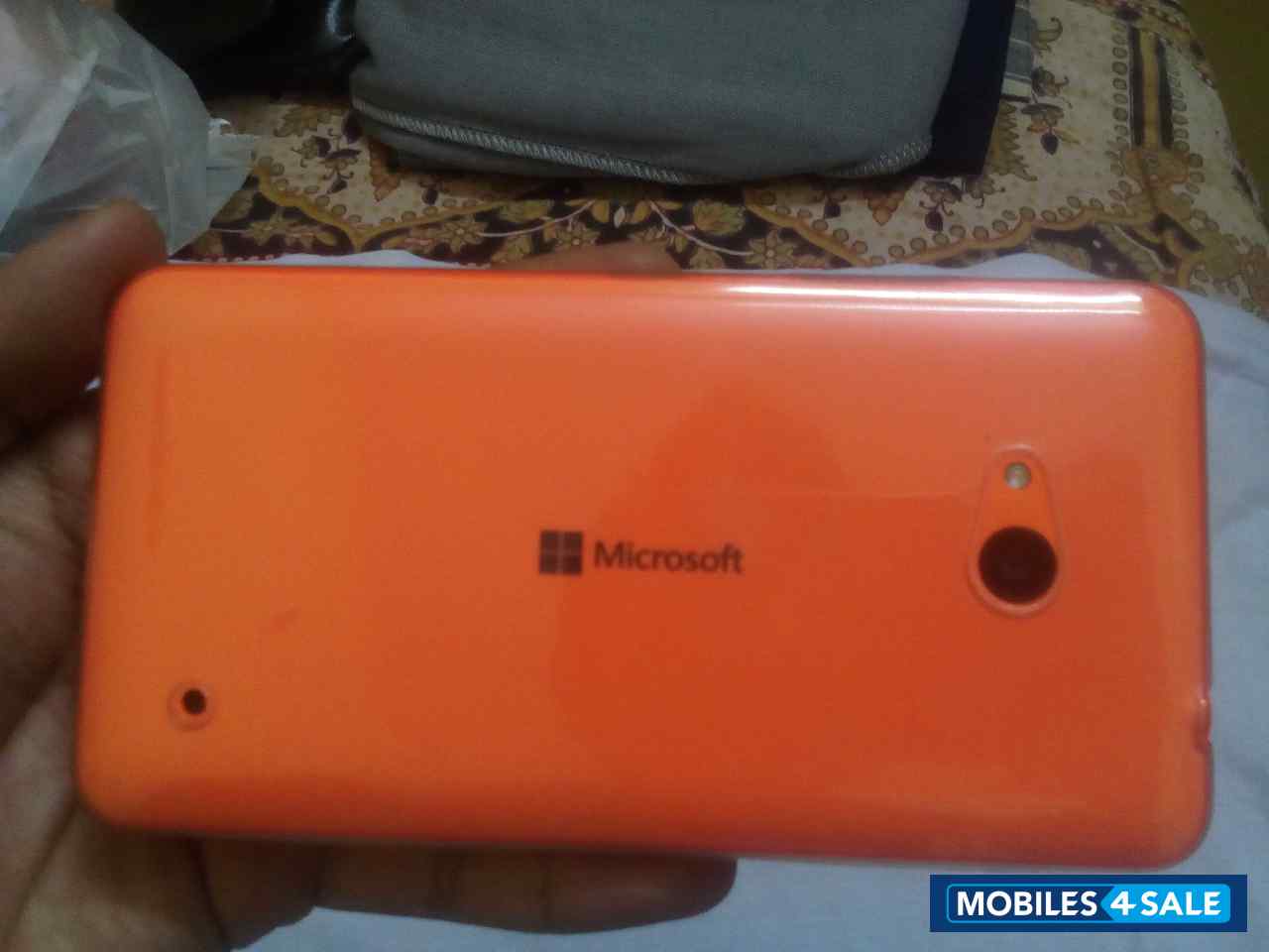 Orange Microsoft Lumia 640