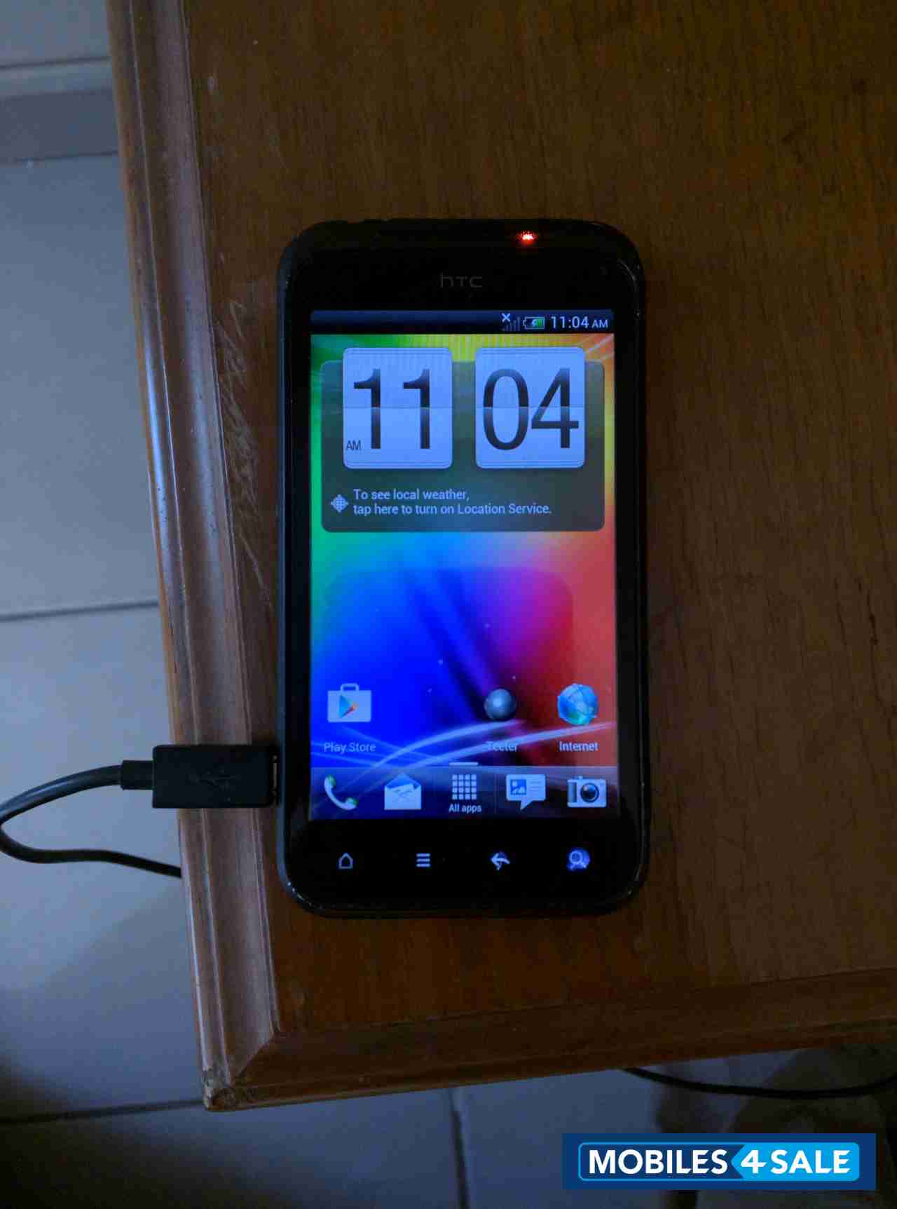 Black HTC Incredible S