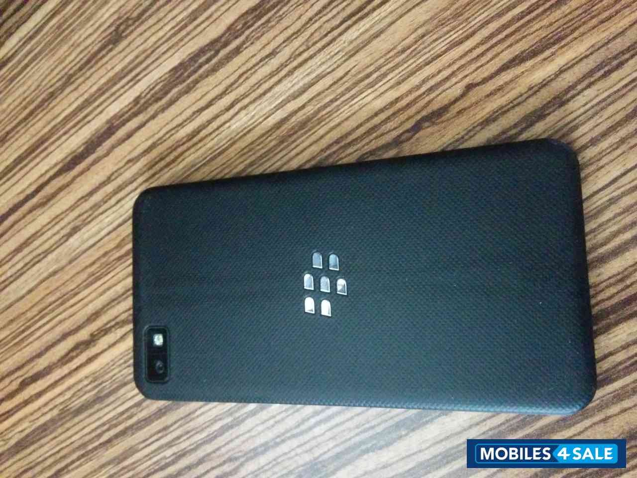 Black BlackBerry Z10