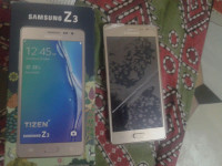 Gold Samsung Z3