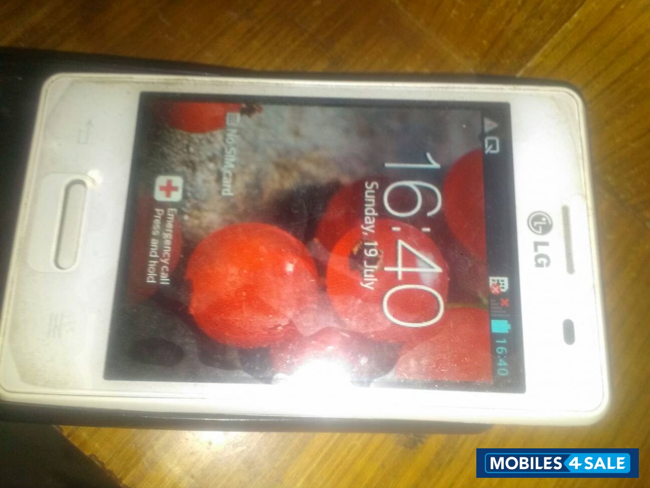 White LG Optimus L3 II E425