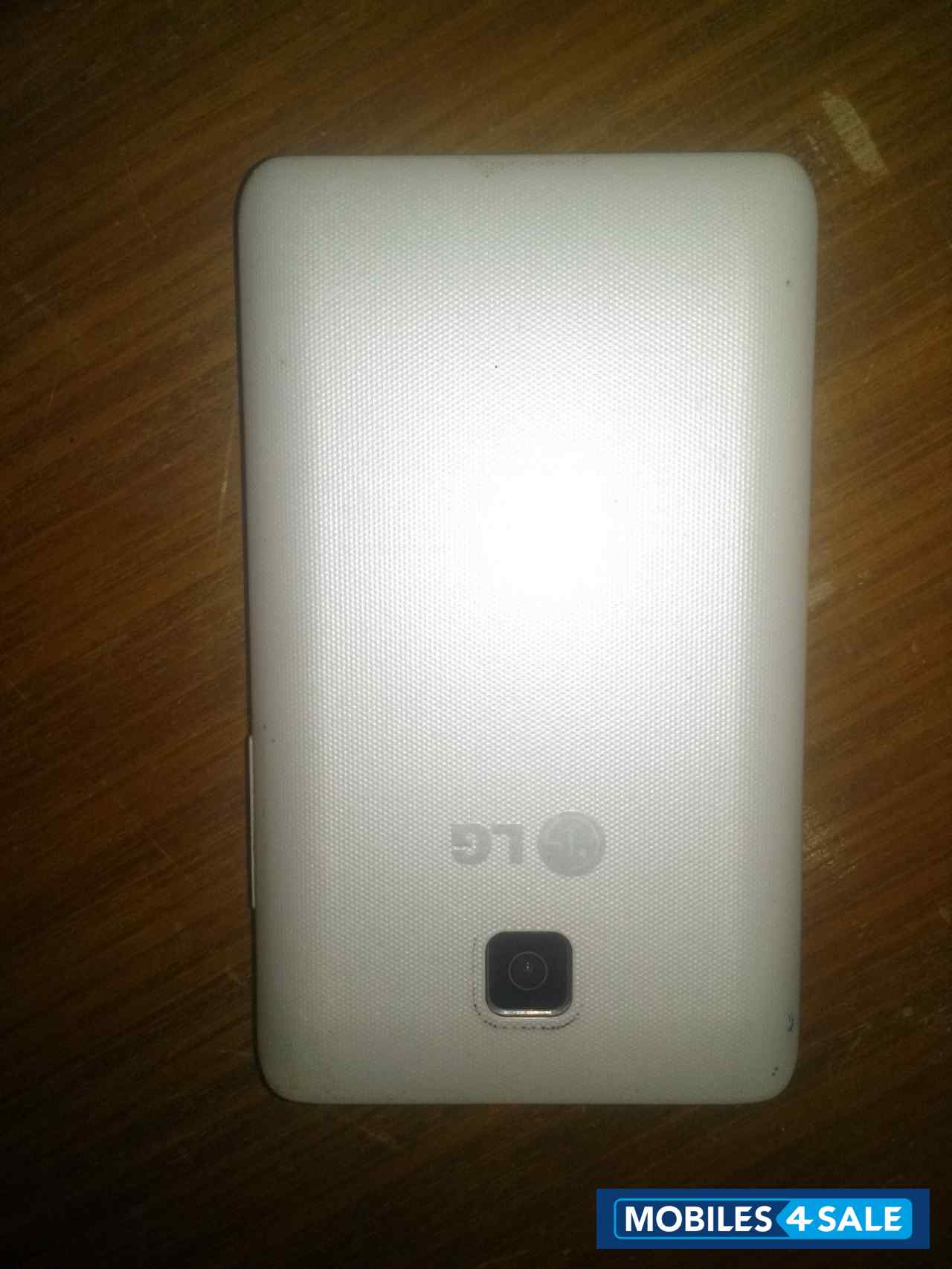 White LG Optimus L3 II E425