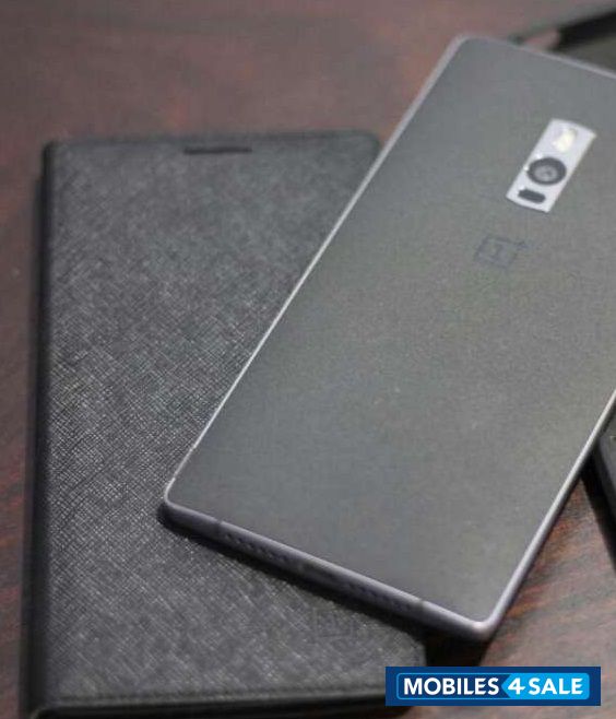 Sandstone Black OnePlus Two