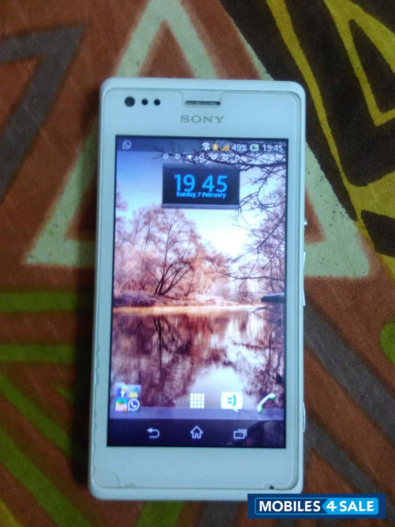 White Sony Xperia M Dual