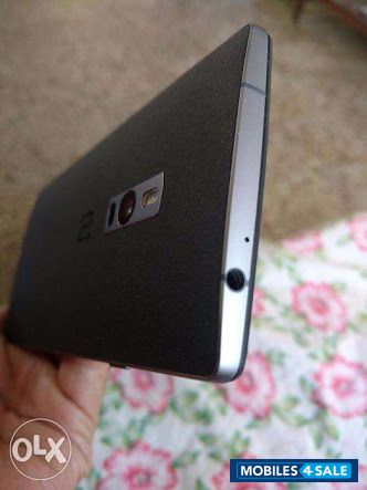 Sandstone Black OnePlus Two