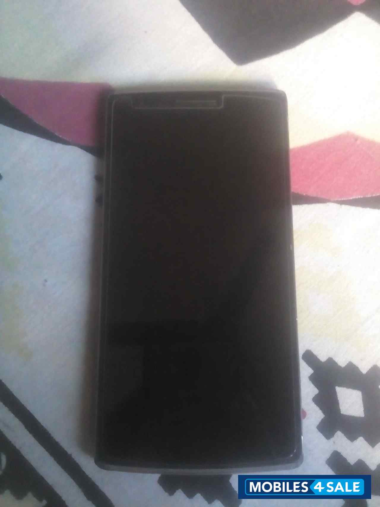 Sandstone Black OnePlus One