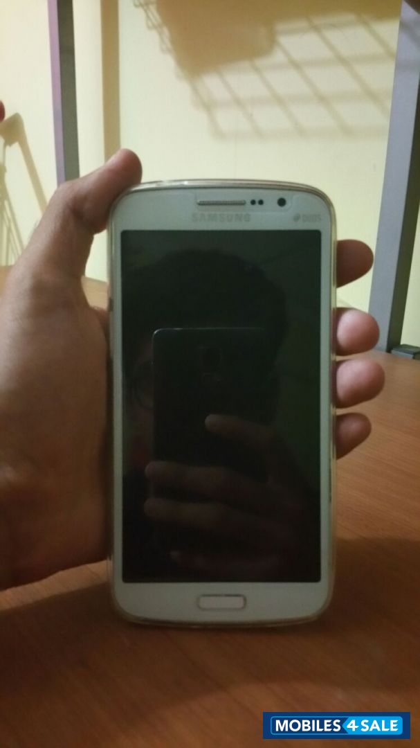 White Samsung Galaxy Grand 2