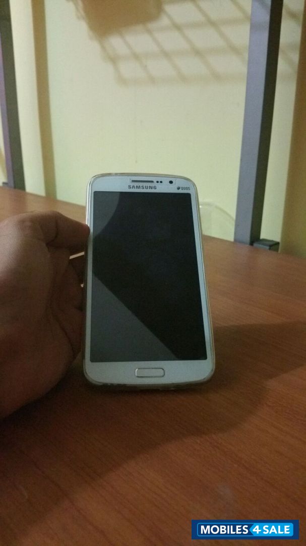 White Samsung Galaxy Grand 2