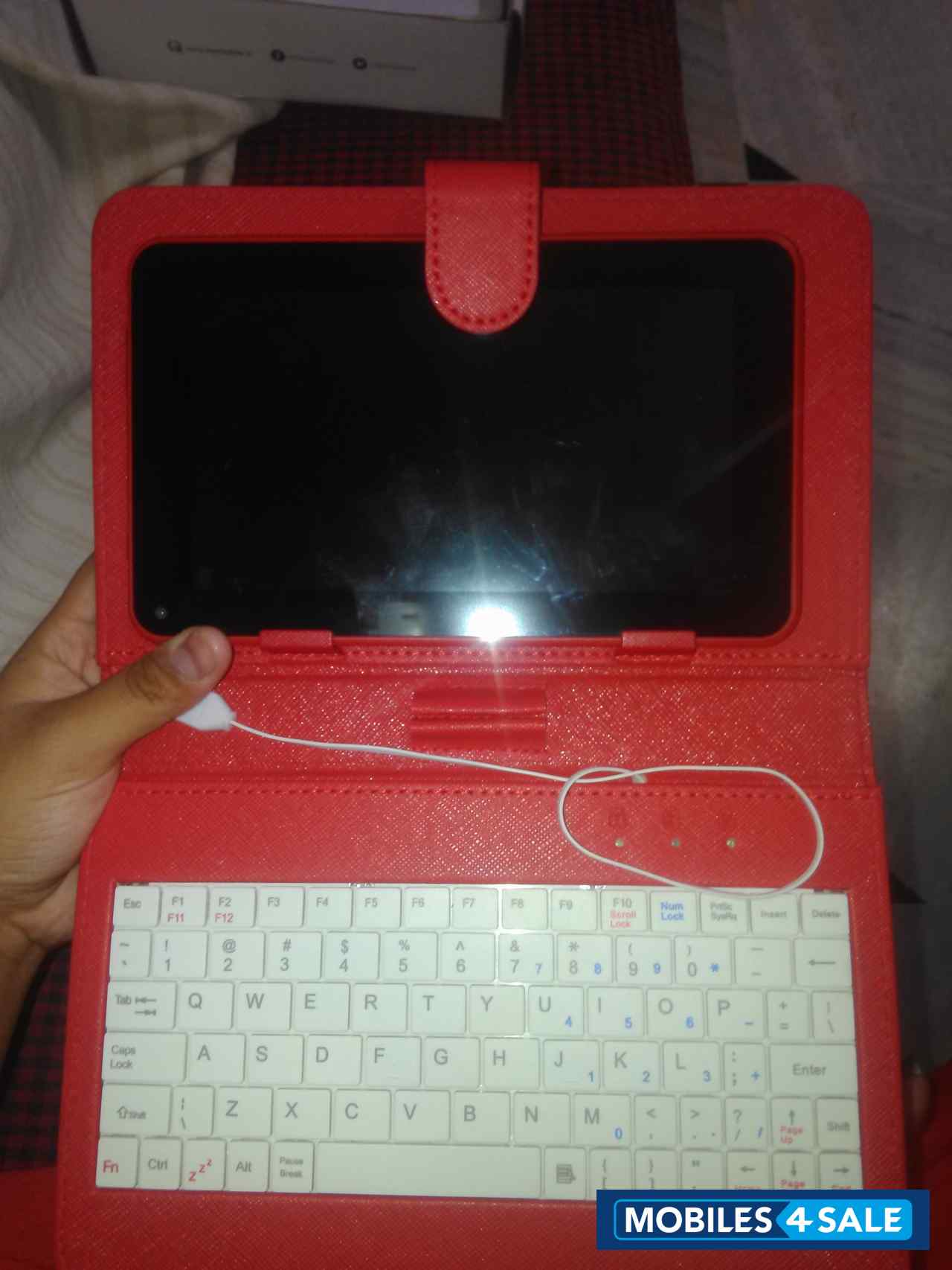 Red ICE Quad Core Wifi Tablet with keyboard- red