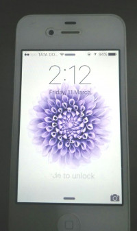 White Apple iPhone 4S