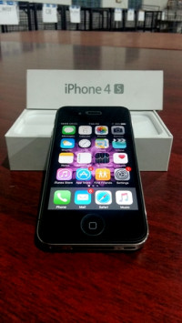 Black Apple iPhone 4S