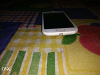 White Samsung Galaxy Grand Quarttro