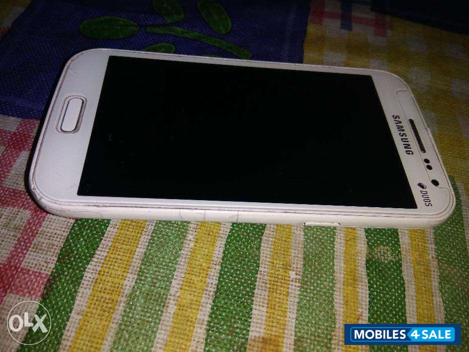 White Samsung Galaxy Grand Quarttro