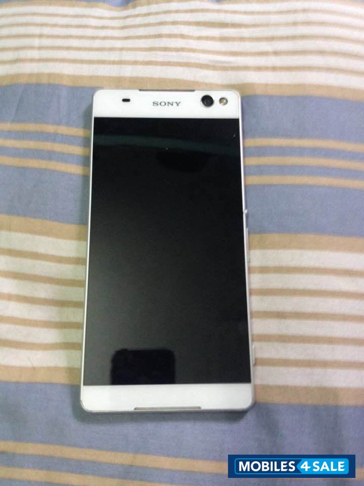 White Sony Xperia C5 Ultra Dual