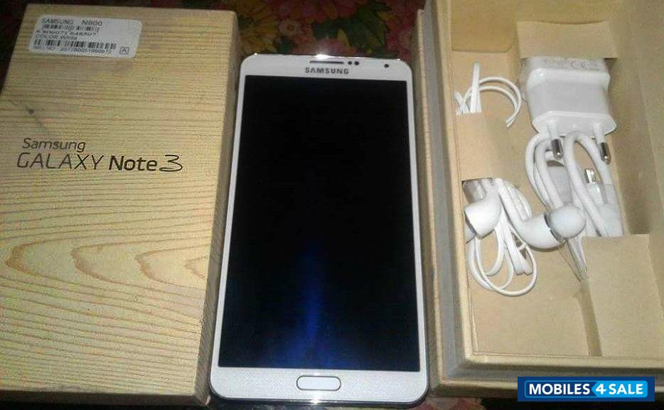 White Samsung Galaxy Note 3