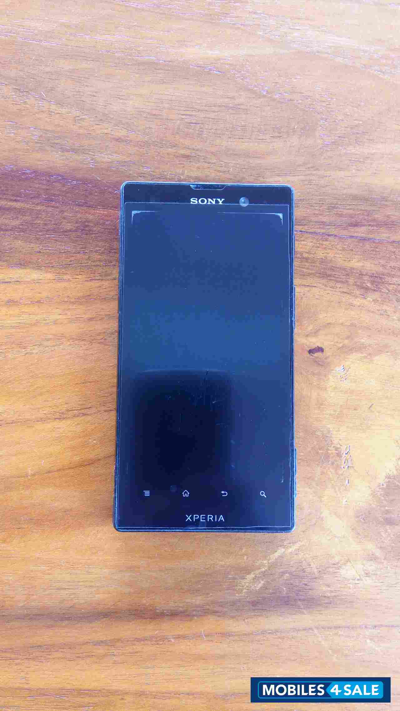 Black Sony Xperia ion