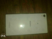 White Sony Xperia Z1