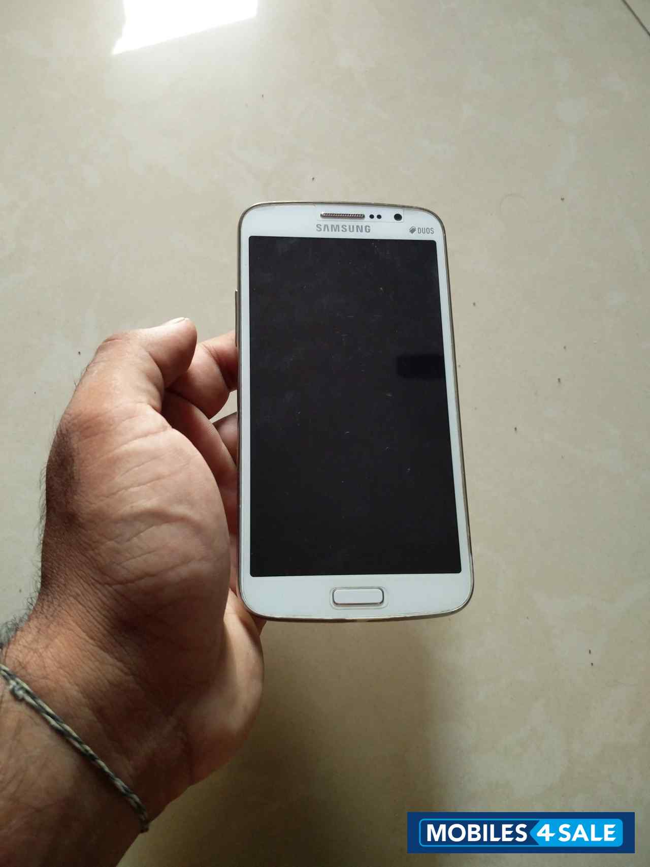 White Samsung Galaxy Grand 2