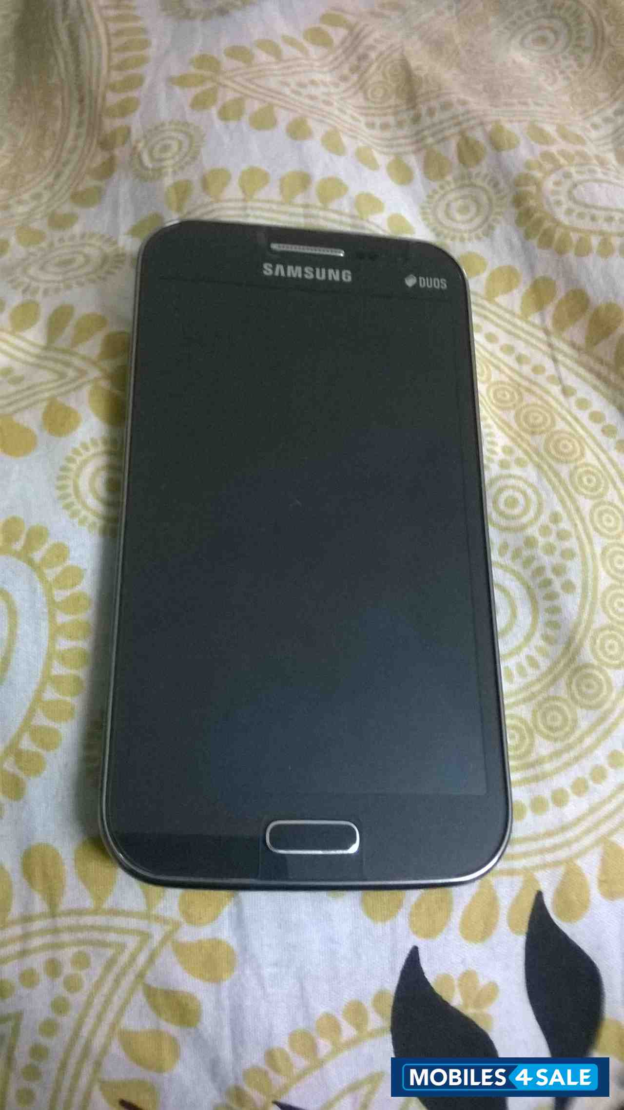 Black Samsung Galaxy Grand Quarttro