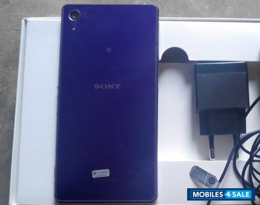 Black Sony Xperia Z2