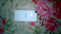 White HTC HD Htc desire 820 dual sim