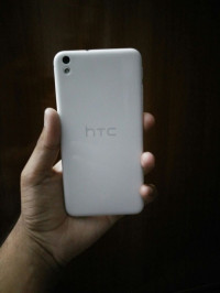 White HTC Desire 816G