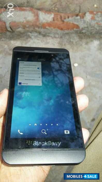 Black BlackBerry Z10