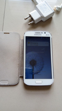 White Samsung Galaxy Grand GT-I9082