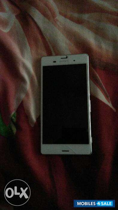 White Sony Xperia Z3