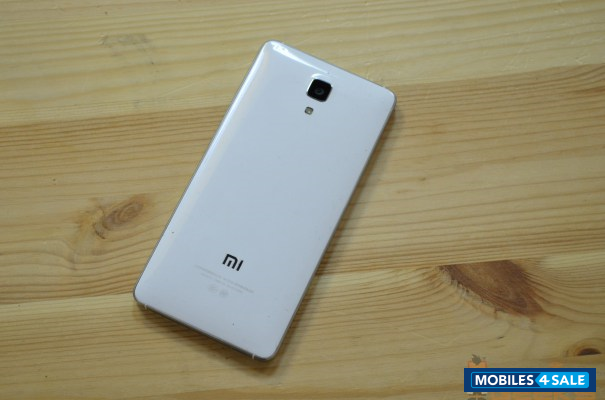 White Xiaomi MI-4