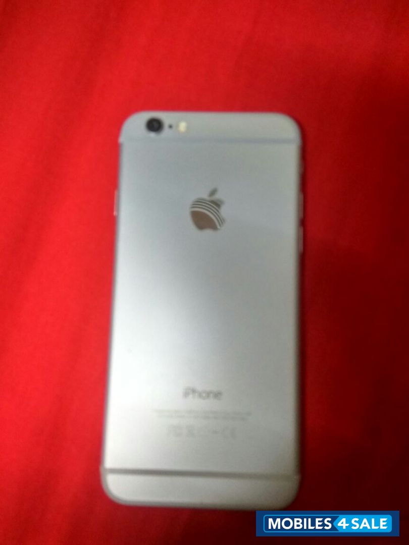 Silver Apple iPhone 6