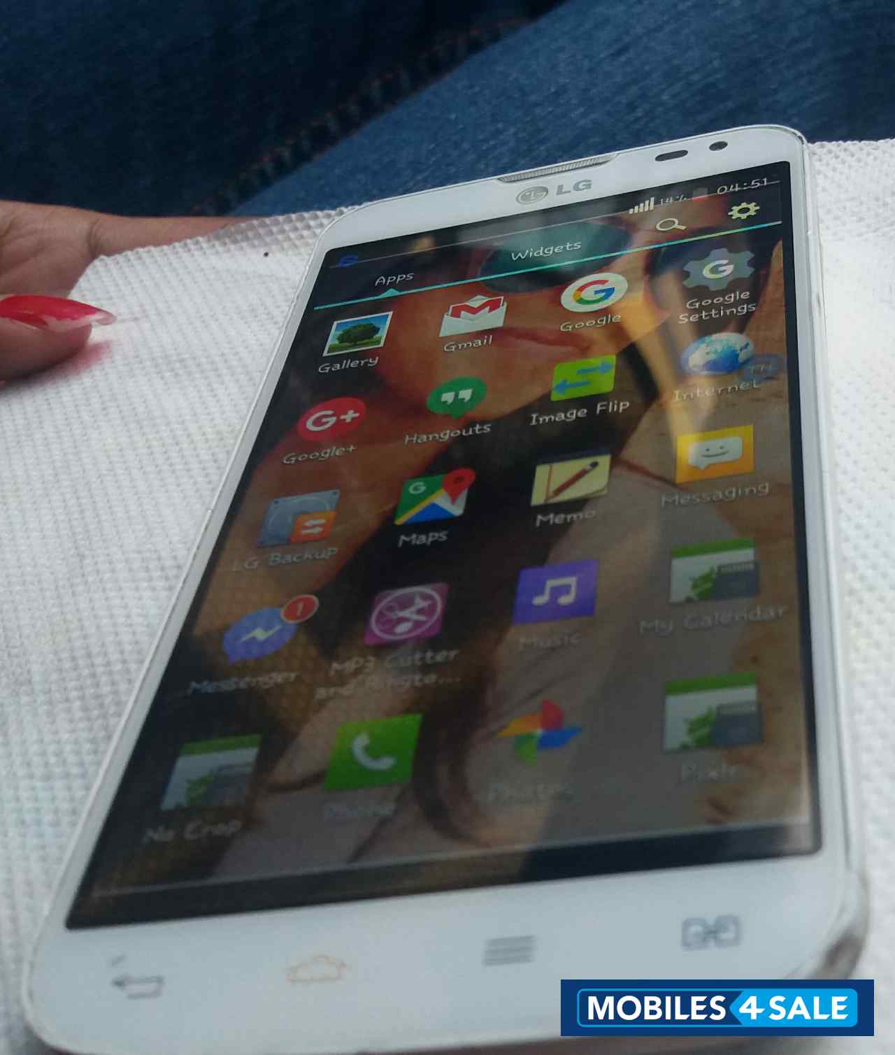 White LG L-series L90 Dual D410