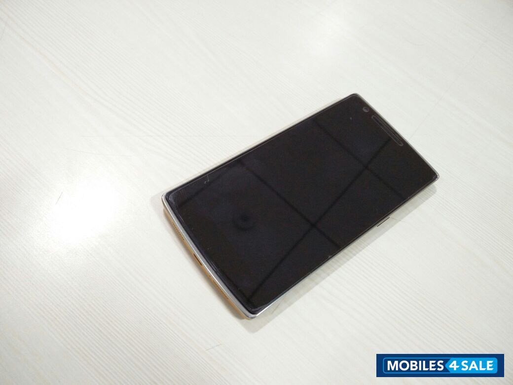 Sandstone Black OnePlus One