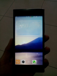 Black Gionee GPAD G5