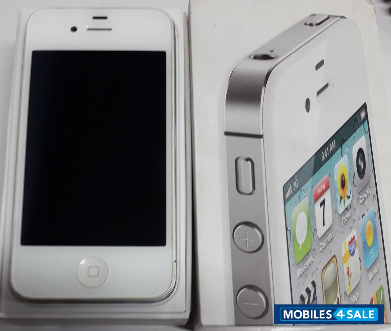 White Apple iPhone 4S