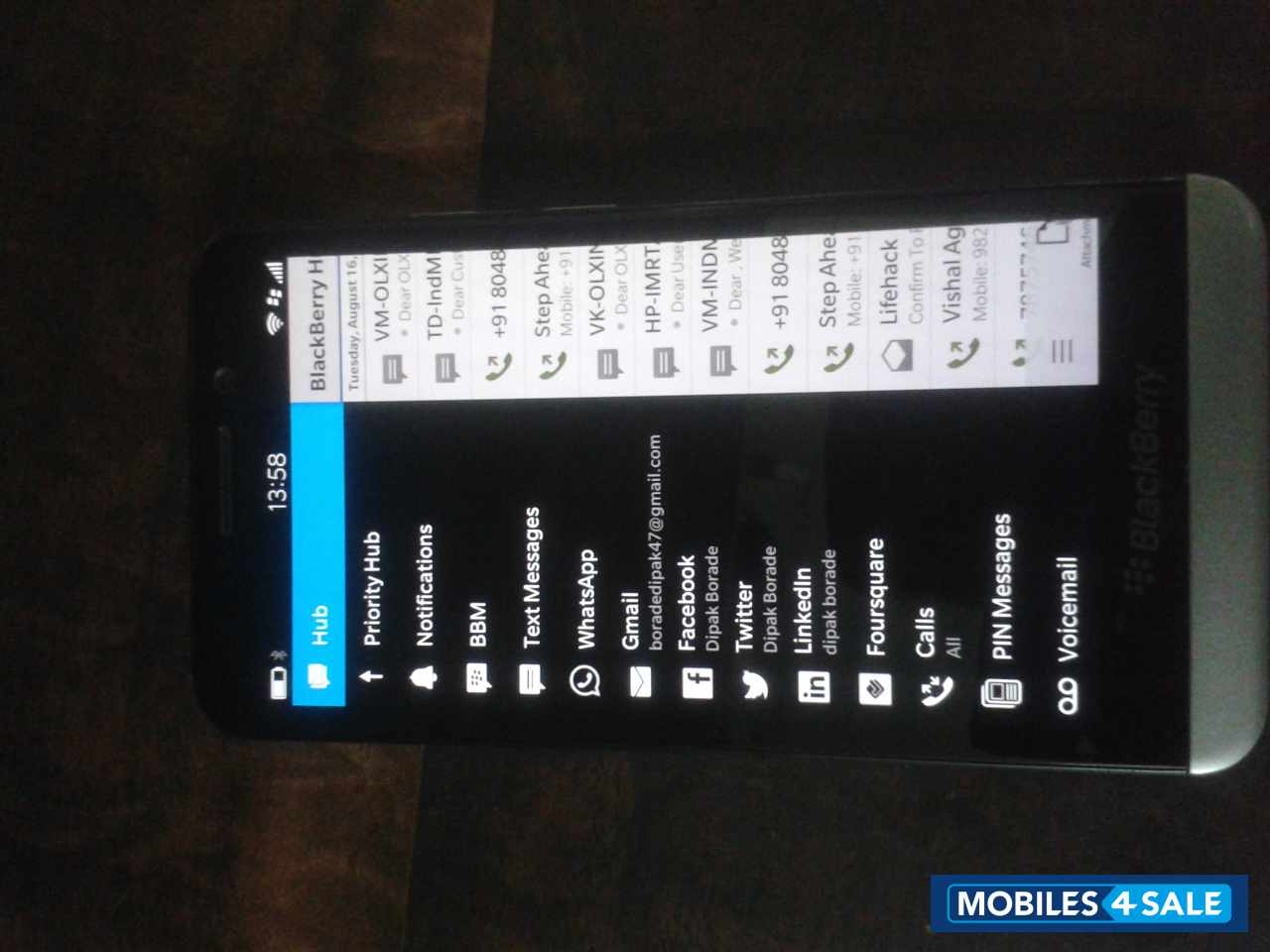 Black BlackBerry Z30