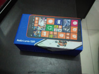 White Nokia Lumia 1320