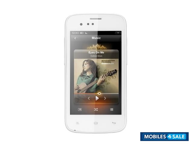 White Gionee Pioneer P2