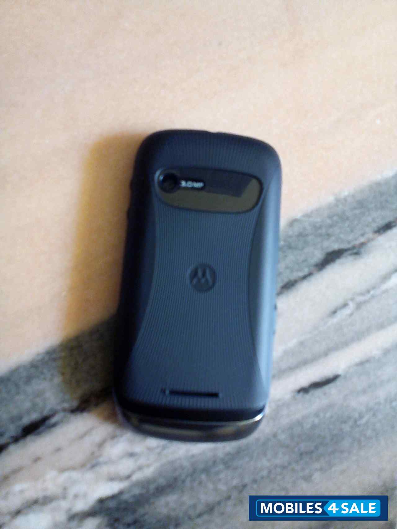 Black Motorola  xt317 duel sim good battery backup and new condition