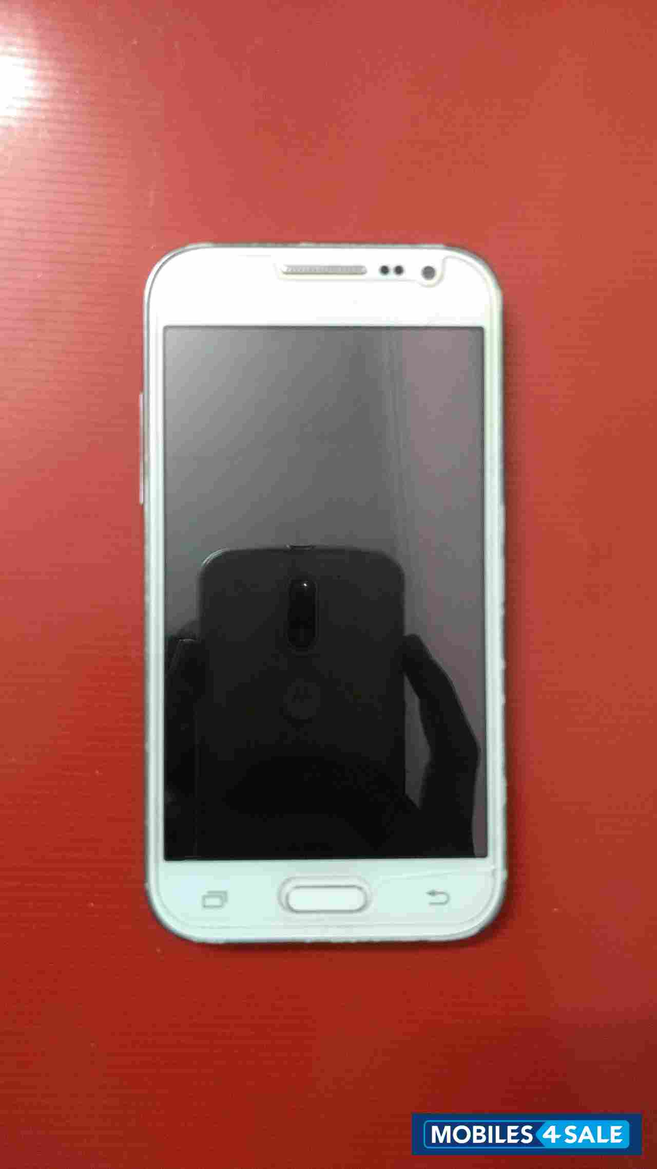 White Samsung Galaxy Core Prime