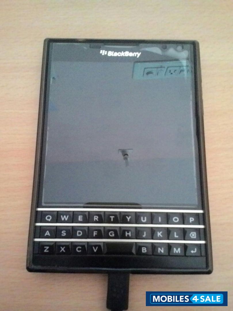 Black BlackBerry Passport