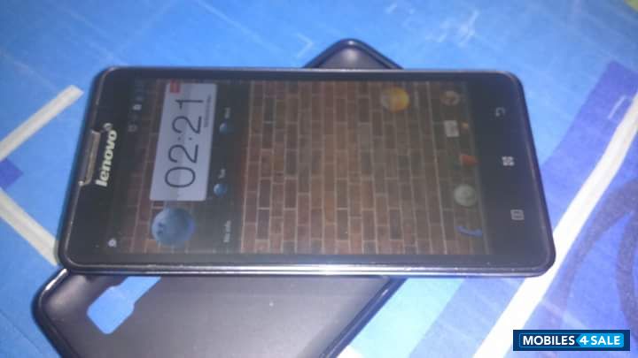 Black Lenovo P780