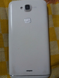 White Micromax Canvas L A108