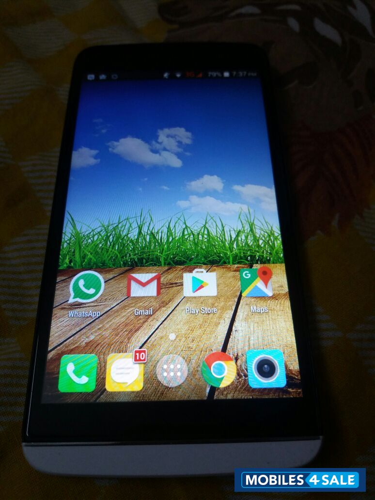 White Micromax Canvas L A108