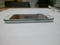 White Samsung Galaxy Grand Quarttro