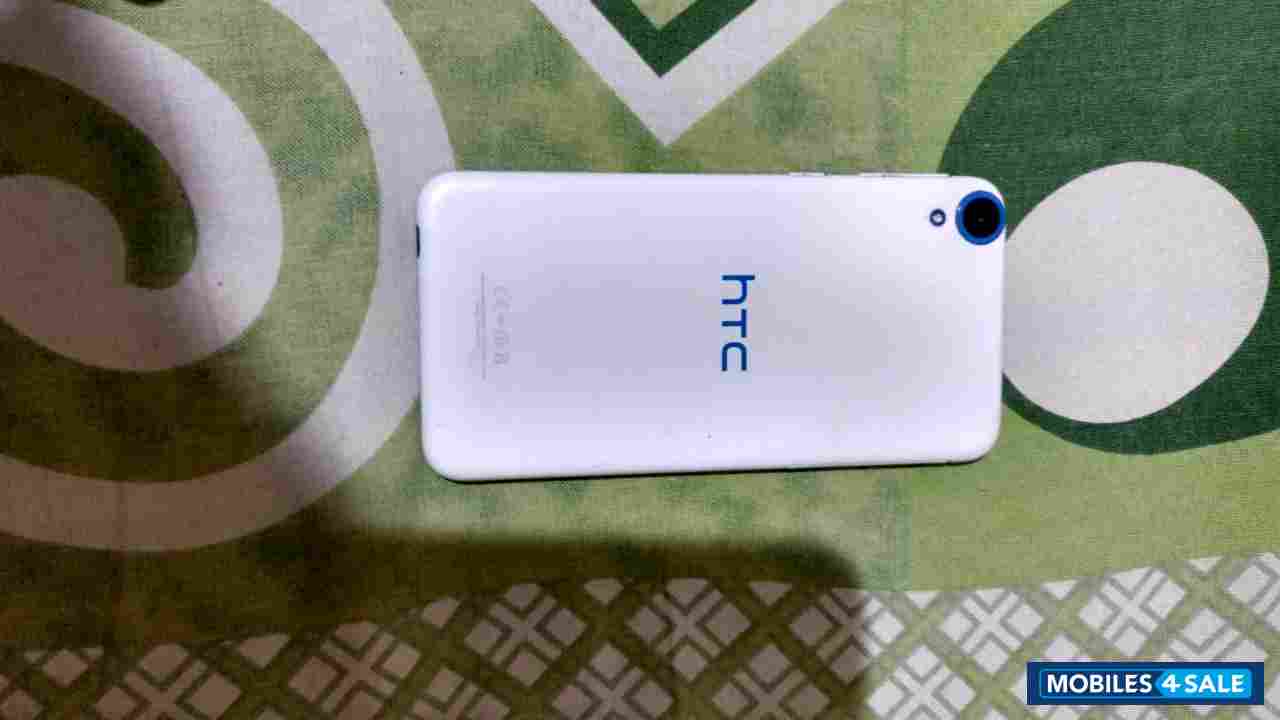 White HTC Desire 820