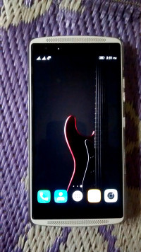 White Lenovo Vibe X3