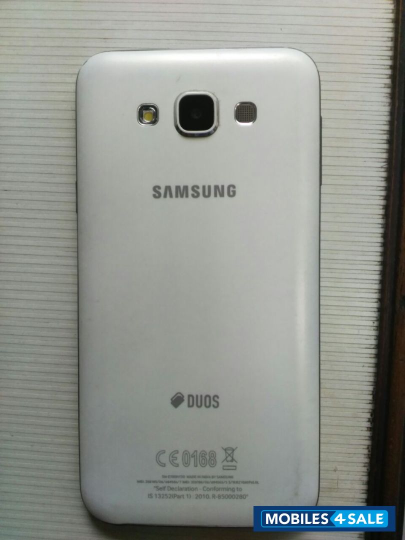 White Samsung Galaxy E7