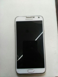 White Samsung Galaxy E7