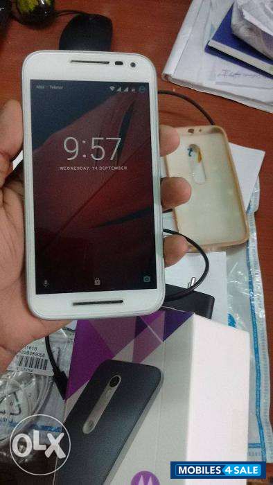 White Motorola Moto G Turbo Edition